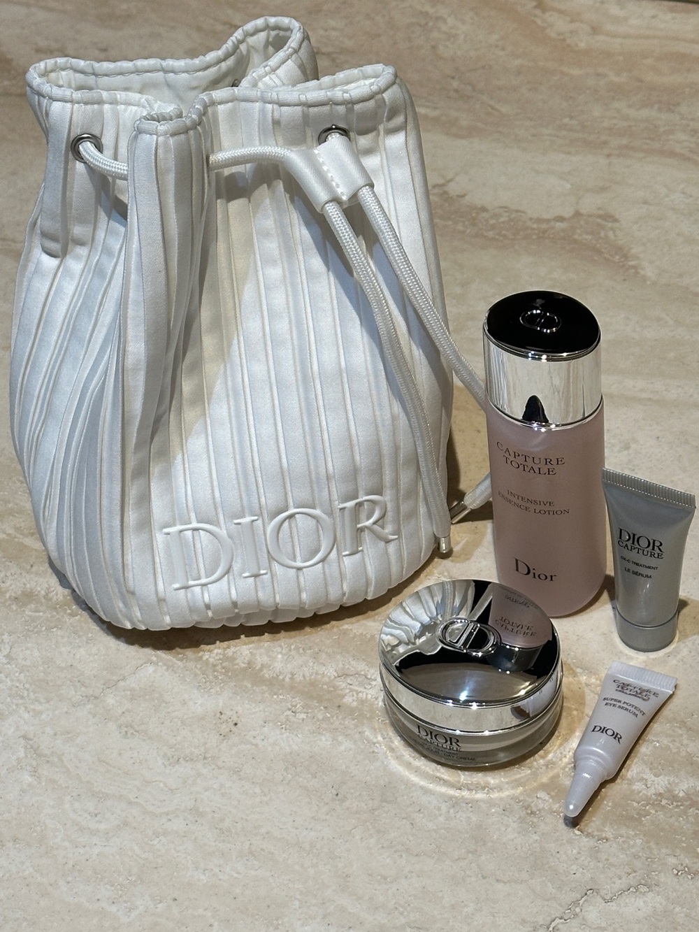 NWOB Dior Capture Totale 5-piece set with Dior white bucket bag - Picture 2 of 6
